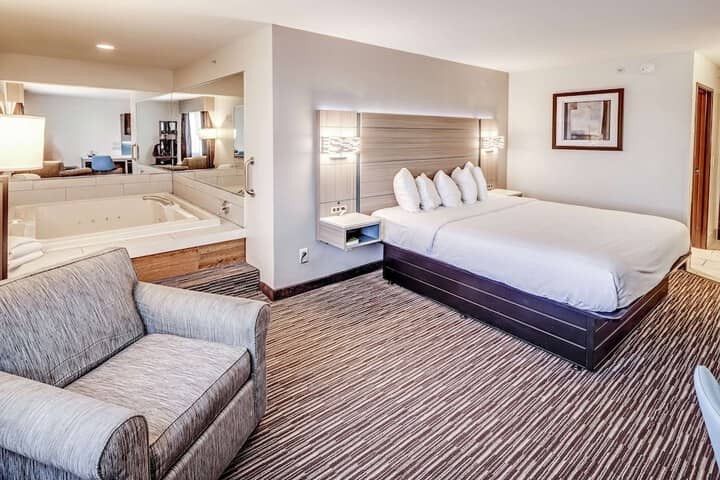 Room 8 of 20